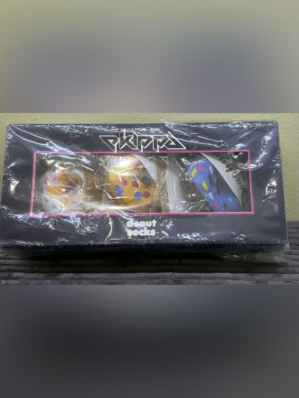 Skippa Donut Socks 3 Pair Gift Box Set Funny Novelty Food Crew Socks US 6-12 NIB